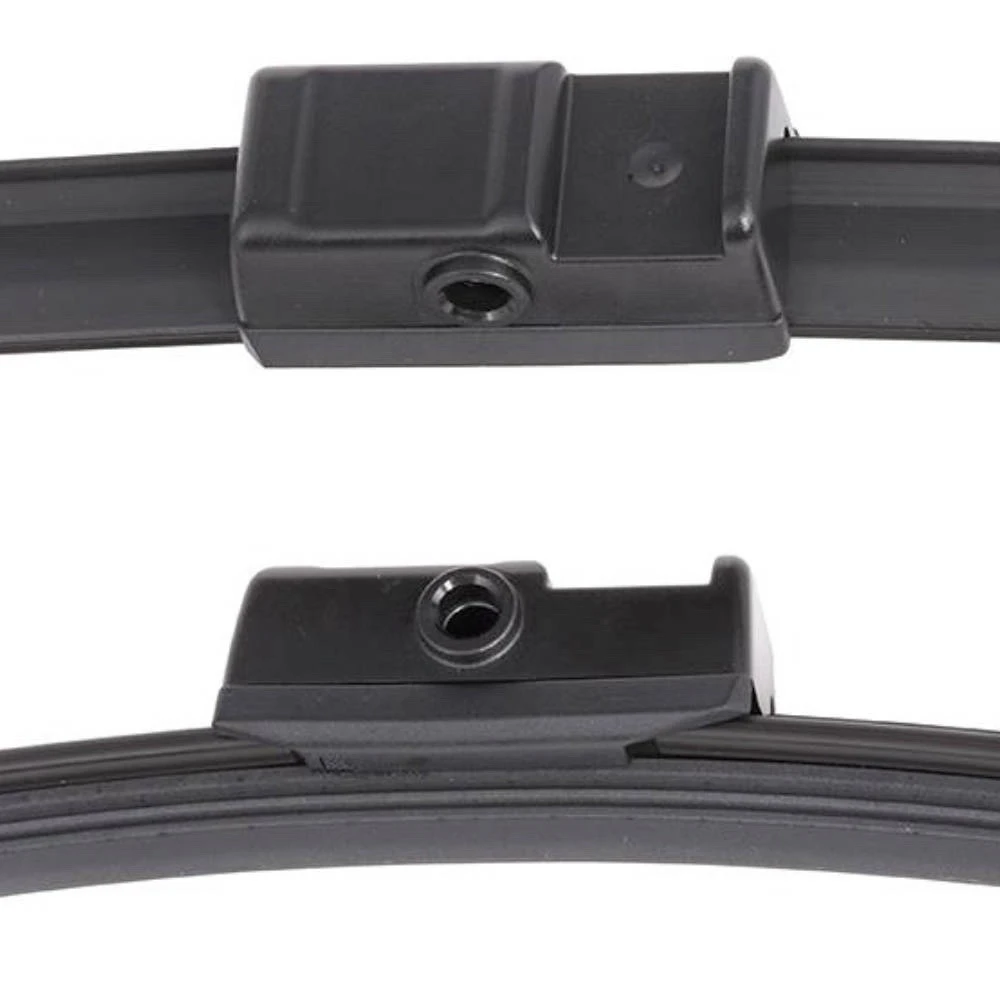 Vorne Scheibenwischer BOSCH AeroTwin für VW Bora Limousine 06.2002-05.2005 mit Seitenadapter